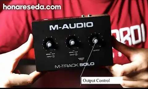 آنباکس کارت صدا M - Track Solo