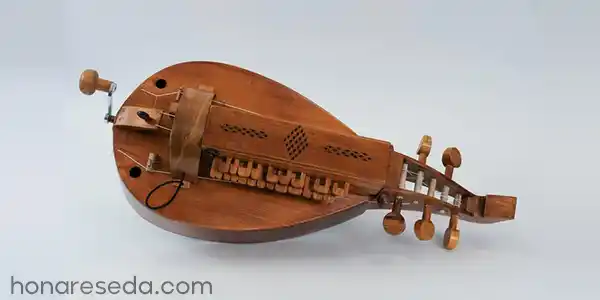 ساز Hurdy Gurdy